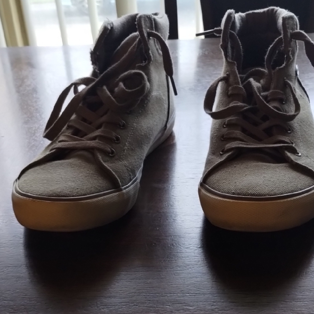 Casual High-Top Sneakers
